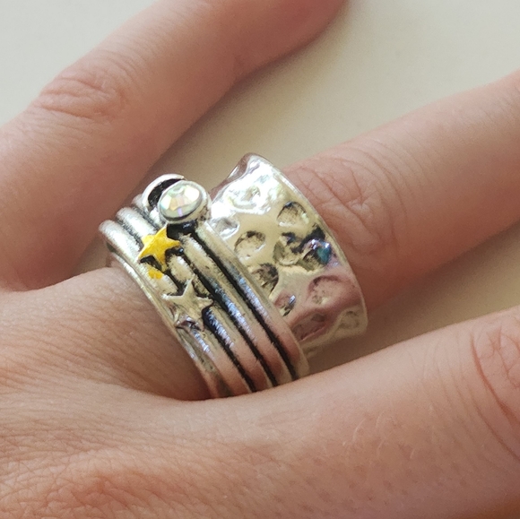 🌟 Galaxy Spinner Ring - Picture 4 of 7